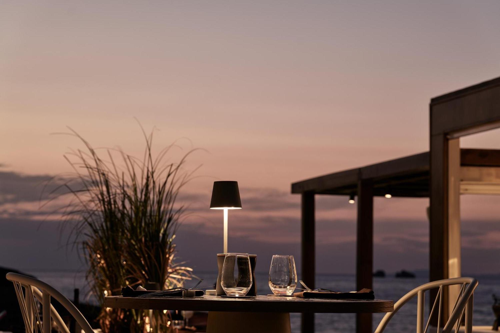 Andronis Minois Hotel Parasporos Exterior photo